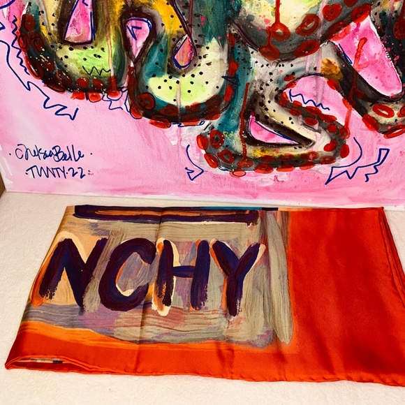 Givenchy - Givenchy Artwork Logo Printed Scarf 100% Silk - Picture 5 of 5